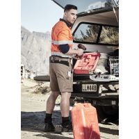 45400_zs550_talent_01_o7vbpnf